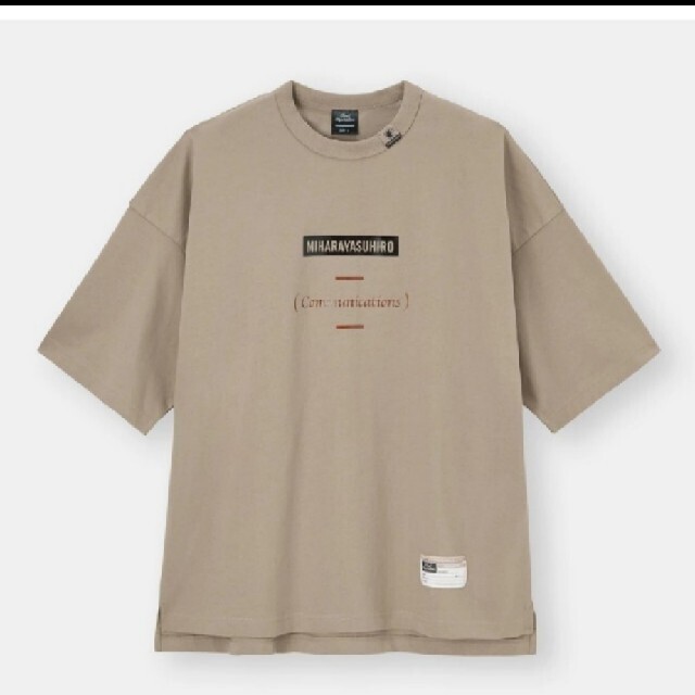 GU(ジーユー)のミハラヤスヒロ Tシャツ GU ベージュ メンズのトップス(Tシャツ/カットソー(半袖/袖なし))の商品写真