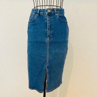 エイソス(asos)のasos デニムスカート　前スリット　美品(ひざ丈スカート)