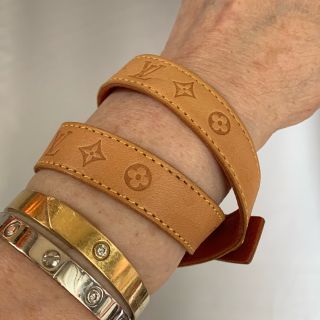 LOUIS VUITTON - louis vuitton バングル 二重巻 ノベルティ 希少 革