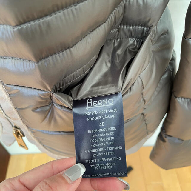 HERNO(ヘルノ)のHERNO ノーカラーダウンジャケット レディースのジャケット/アウター(ダウンジャケット)の商品写真