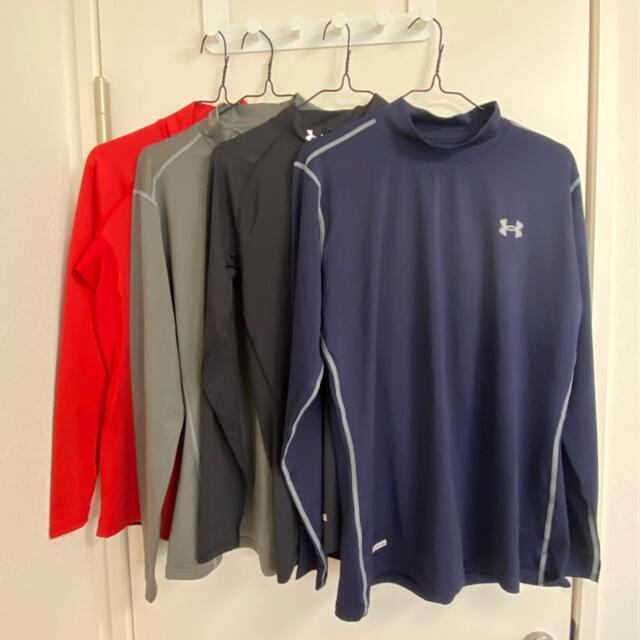 UNDER ARMOUR アンダーシャツ4枚セットトレーニング用品