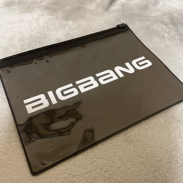 BIGBANG(ビッグバン)のbigbang クリアケース　グッズ エンタメ/ホビーのCD(K-POP/アジア)の商品写真