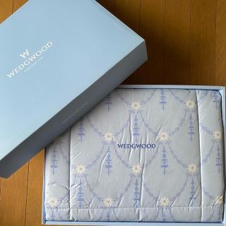 WEDGWOOD - 未使用 wedgwood 羽毛肌掛けふとん(ウォッシァブル)の通販