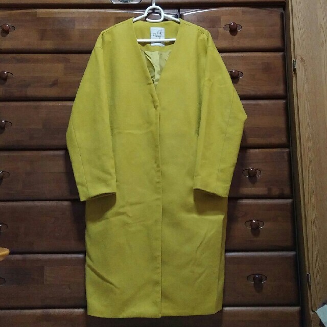 STUDIO CLIP(スタディオクリップ)のコート　イエロー レディースのジャケット/アウター(ロングコート)の商品写真