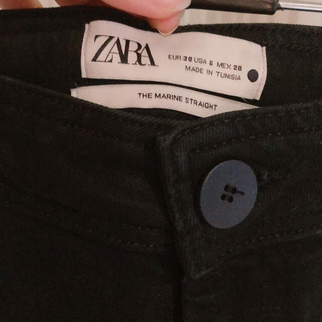 ZARA(ザラ)のZARA パンツ　黒　美品 レディースのパンツ(デニム/ジーンズ)の商品写真