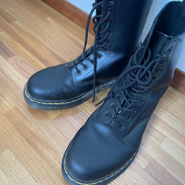 限定数のみ Dr.Martens JADON 10ホールブーツ/UK7/美品 | irai.co.id