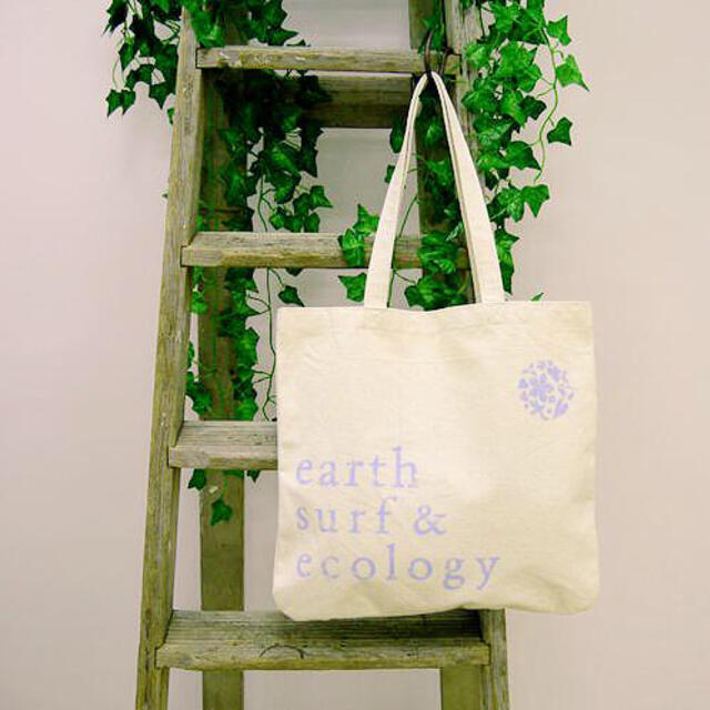 earth music & ecology(アースミュージックアンドエコロジー)のearth surf & ecology ショップバッグ レディースのバッグ(トートバッグ)の商品写真