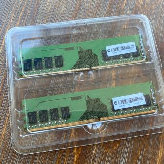 ほぼ未使用✴︎DDR4 デスクトップ用　合計16GB 高速3200AA(PCパーツ)