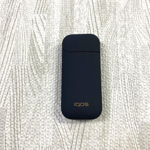 IQOS(アイコス)のA7728番 アイコス２.４plus 本体 チャージャー 紺色　ネイビー メンズのファッション小物(タバコグッズ)の商品写真