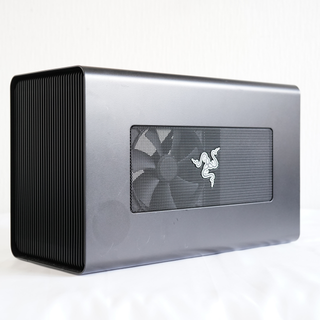 Razer Core X 外付けGPUボックス (eGPU)(PC周辺機器)