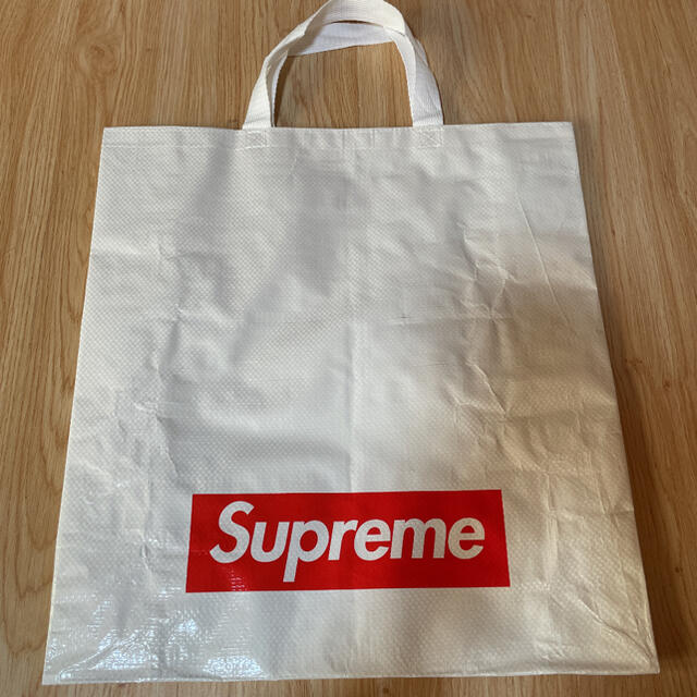 Supreme(シュプリーム)のシュプリーム　Supreme ショッパー ショップバッグ エコバッグ 1枚　です メンズのアクセサリー(その他)の商品写真