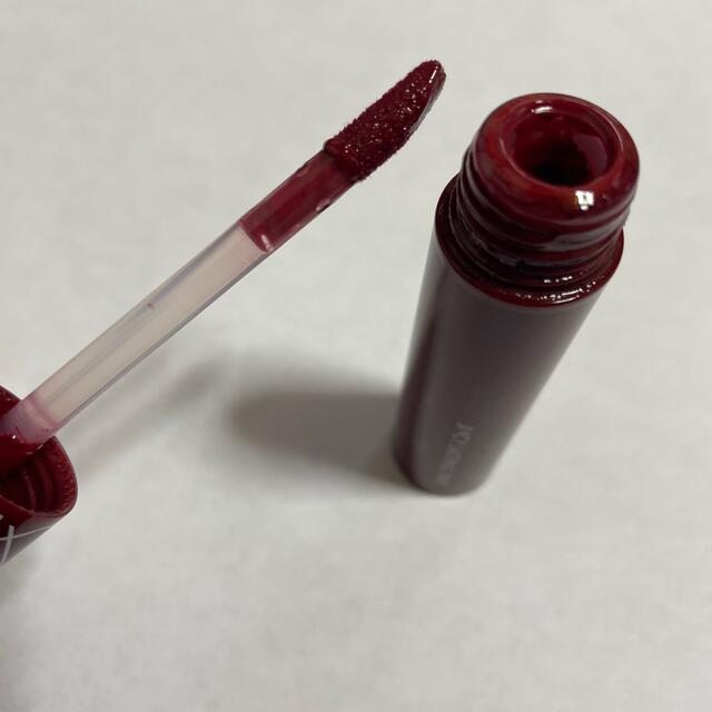 【rom&nd】JUICY LASTING TINT #17 PLUM COKE コスメ/美容のベースメイク/化粧品(口紅)の商品写真