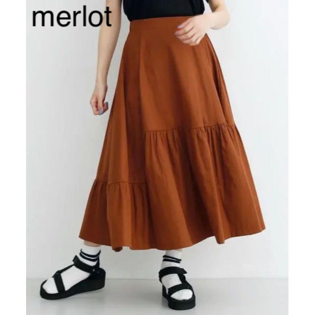 merlot(メルロー)のmerlot メルロー コットンギャザースイッチングフレアスカート レディースのスカート(ロングスカート)の商品写真