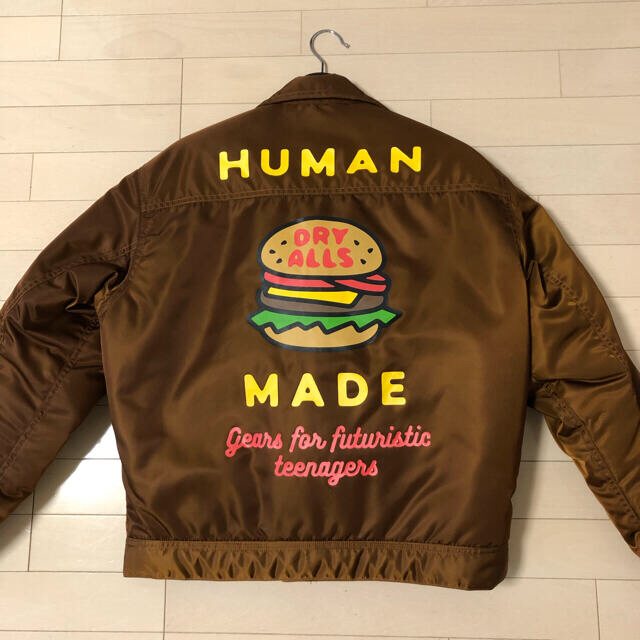 A BATHING APE(アベイシングエイプ)のhuman made ブルゾン ハンバーガー PONZU様専用 メンズのジャケット/アウター(ブルゾン)の商品写真