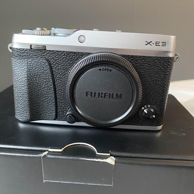 FUJI FILM X-E3 SILVER