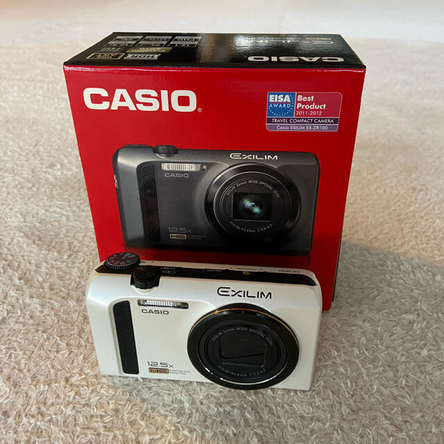 CASIO(カシオ)のおまけ付きCASIO EXILIM EX-ZR100 ホワイト美品 スマホ/家電/カメラのカメラ(コンパクトデジタルカメラ)の商品写真