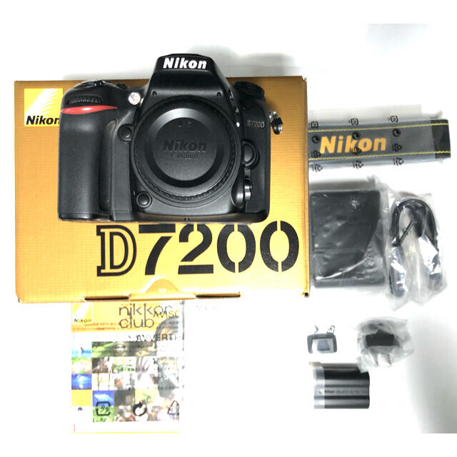 ニコン デジタル一眼レフ D7200 純正バッテリー２個付（劣化度０）