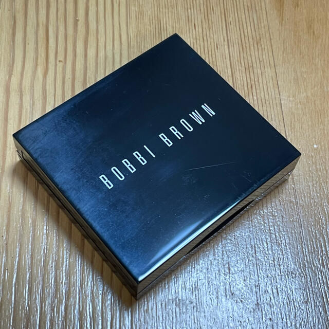 BOBBI BROWN(ボビイブラウン)の【yuppi様専用】BOBBI BROWN トゥイザー コスメ/美容のベースメイク/化粧品(パウダーアイブロウ)の商品写真