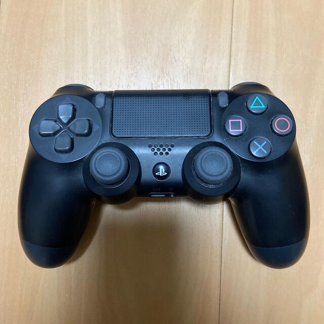 PlayStation4(プレイステーション4)のSONY PlayStation4 Pro 本体 CUH-7100BB01 エンタメ/ホビーのゲームソフト/ゲーム機本体(家庭用ゲーム機本体)の商品写真