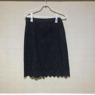 ビアズリー(BEARDSLEY)のビアズリー  刺繍スカート　ブラック(ひざ丈スカート)
