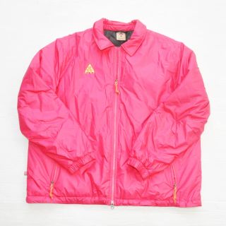 ナイキ(NIKE)のNIKE/ACG 1 POINT LOGO PRIMALOFT JKT PINK(ダウンジャケット)