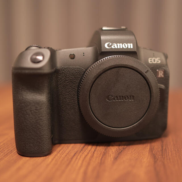 Canon EOS R