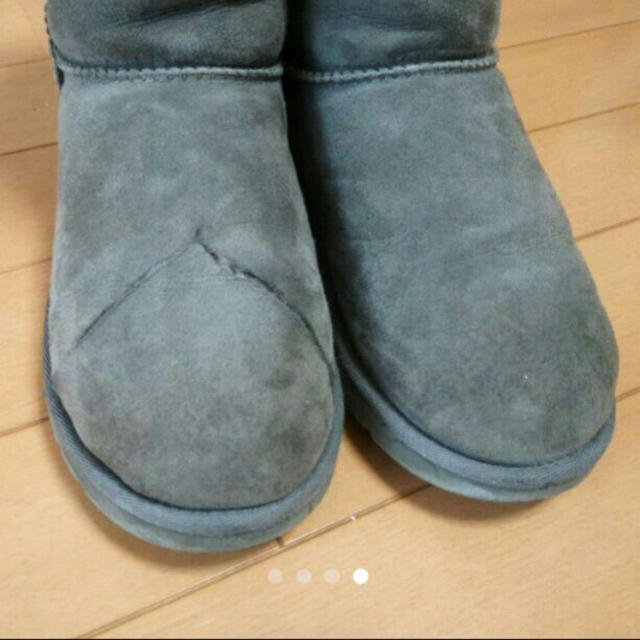 UGG(アグ)の左足のみ!!UGG♡ムートンブーツKclassic us4 22cm グレー レディースの靴/シューズ(ブーツ)の商品写真