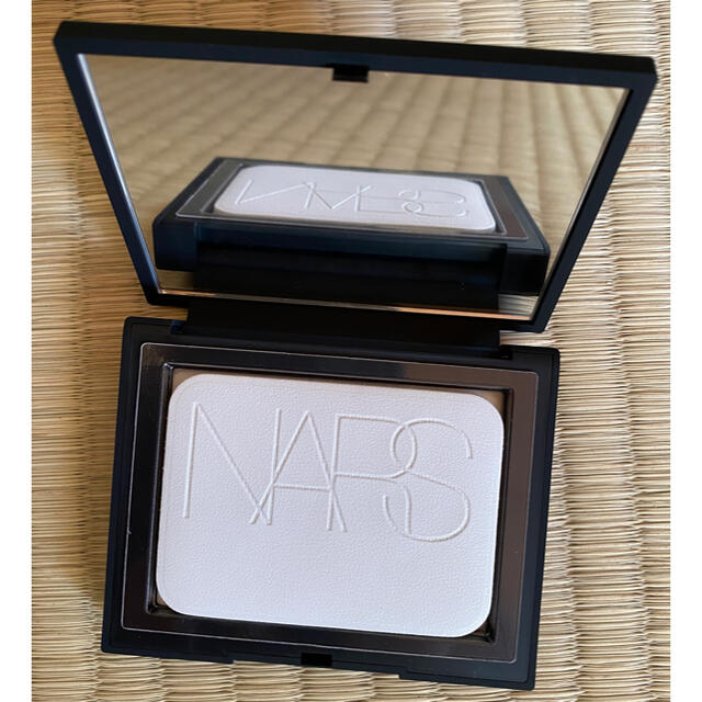 ＮＡＲＳ ライトリフレクティングセッティングパウダー プレスト N