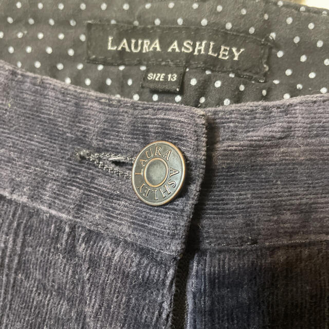 LAURA ASHLEY(ローラアシュレイ)のローラアシュレイ　コーデュロイ　パンツ レディースのパンツ(カジュアルパンツ)の商品写真