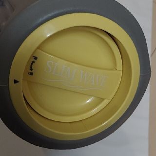 SLIM　WAVE　振動でマッサージ(エクササイズ用品)