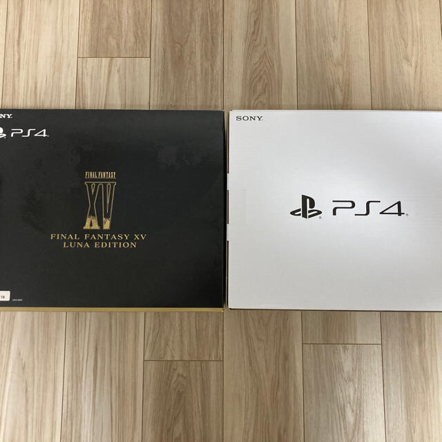 【美品】PS4FINAL FANTASY XV LUNA EDITION 1TB