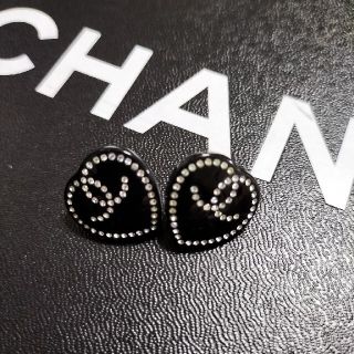 シャネル(CHANEL)のCHANELハートピアス(ピアス)