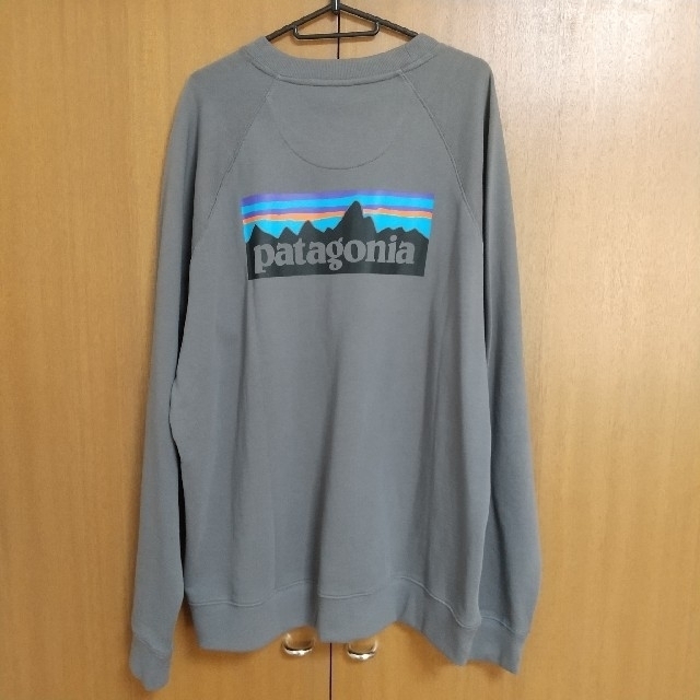 2XL【新品】Patagonia メンズ P-6 ロゴ クルー スウェットシャツ