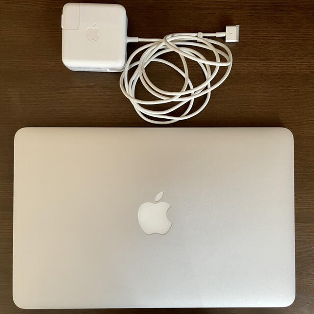 【美品】MacBook Air (11-inch, Mid 2012)