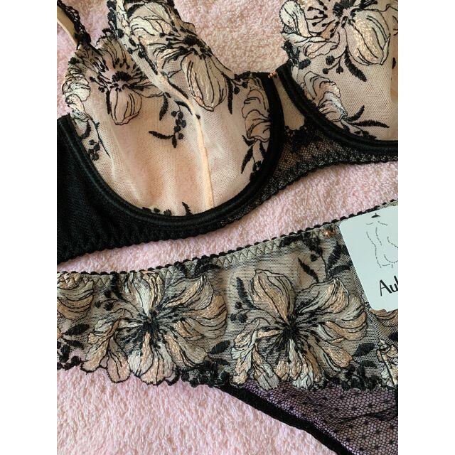 特価人気 Simone Perele - AUBADEオーバドゥPOETIQUE EEQUISSE 70E/3の通販 by grottazura's shop|シモーヌペレールならラクマ 高い品質