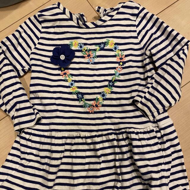 babyGAP(ベビーギャップ)のベビーギャップのボーダーワンピース　９０サイズ キッズ/ベビー/マタニティのキッズ服女の子用(90cm~)(ワンピース)の商品写真