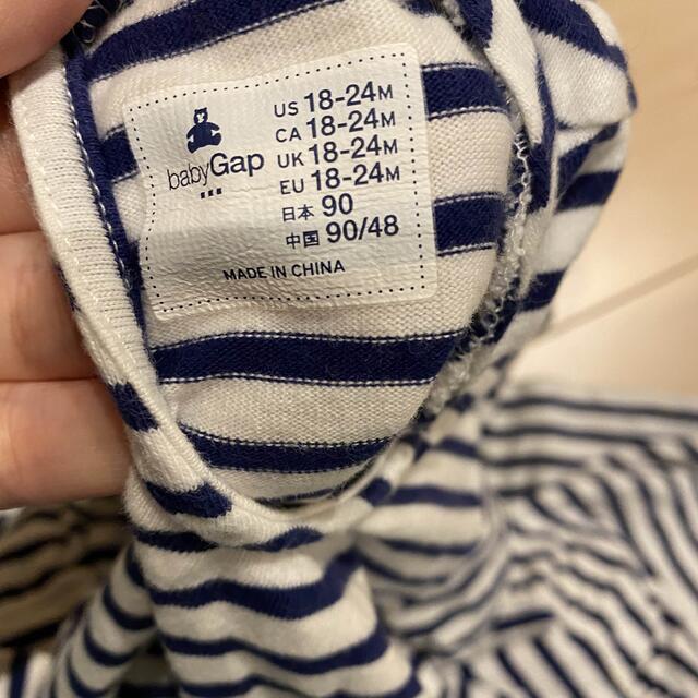 babyGAP(ベビーギャップ)のベビーギャップのボーダーワンピース　９０サイズ キッズ/ベビー/マタニティのキッズ服女の子用(90cm~)(ワンピース)の商品写真