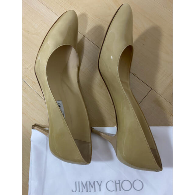 JIMMY CHOO(ジミーチュウ)のJIMMY CHOO  ジミーチュウ　ベージュ パンプス 39H レディースの靴/シューズ(ハイヒール/パンプス)の商品写真