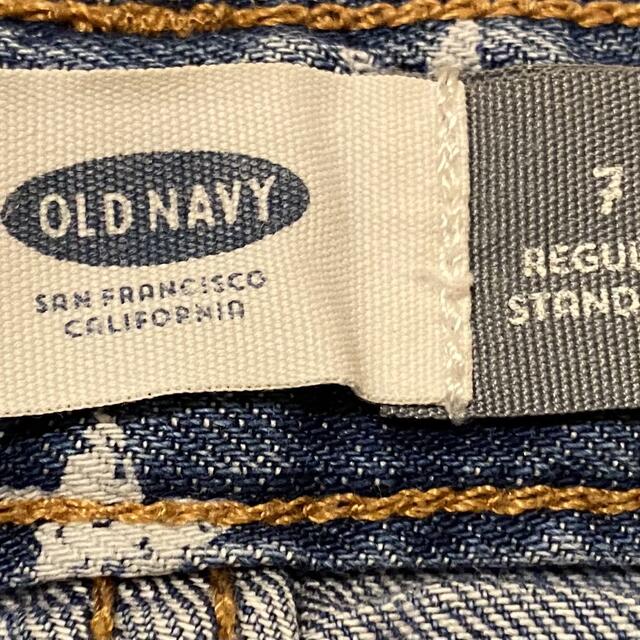 Old Navy(オールドネイビー)のOLD NAVY  ダメージデニム　 星柄　ショートパンツ キッズ/ベビー/マタニティのキッズ服女の子用(90cm~)(パンツ/スパッツ)の商品写真