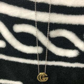 グッチ(Gucci)のGUCCI チャーム　ネックレス(ネックレス)