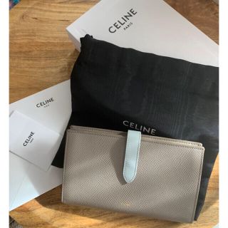 セリーヌ(celine)のCELINE  長財布　ラージストラップウォレット(財布)