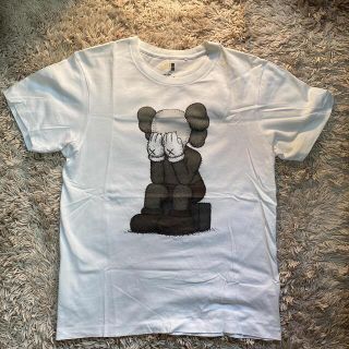ユニクロ(UNIQLO)のKAWS UNIQLO (Tシャツ/カットソー(半袖/袖なし))