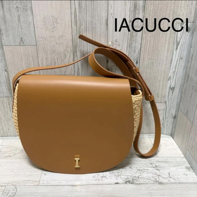 イアクッチ／IACUCCI バッグ ハンドバッグ 鞄 トートバッグ レディース 女性 女性用レザー 革 本革 ブラウン 茶  2WAY ショルダーバッグ シボ革 シュリンクレザー