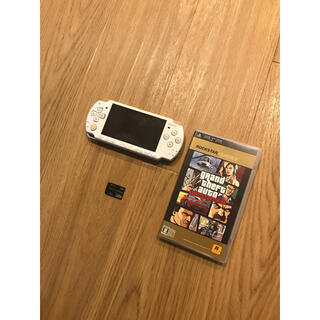 プレイステーションポータブル(PlayStation Portable)のPSP-2000 本体 ＋ グランドセフトオート ＋ オマケ(携帯用ゲーム機本体)