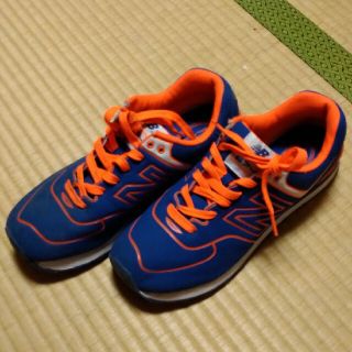 ニューバランス(New Balance)のニューバランス　574 27.0 ブルー×オレンジ(スニーカー)