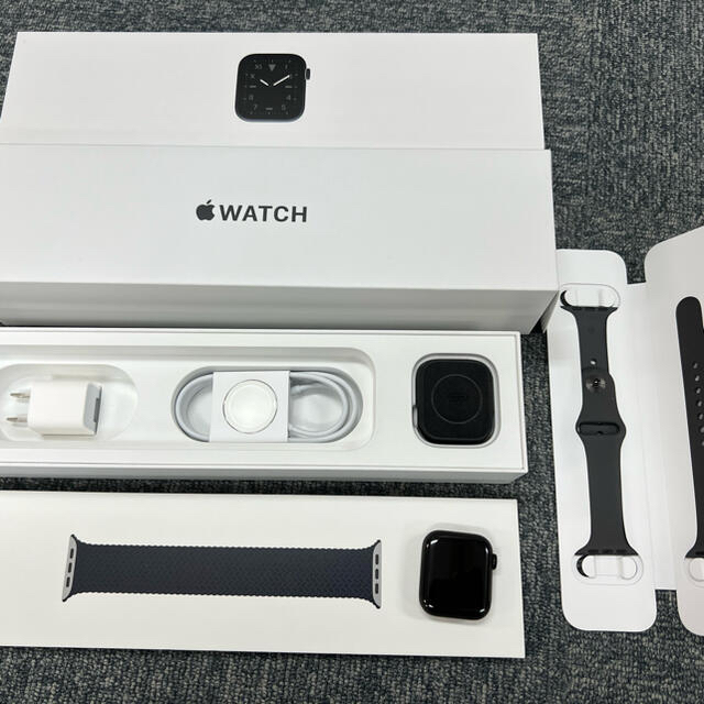 Apple  Watch 5 スペースブラックチタニウム40mm