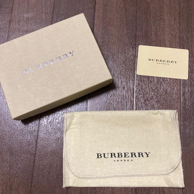 BURBERRY(バーバリー)のバーバリー　空箱　財布　カード付き レディースのバッグ(ショップ袋)の商品写真