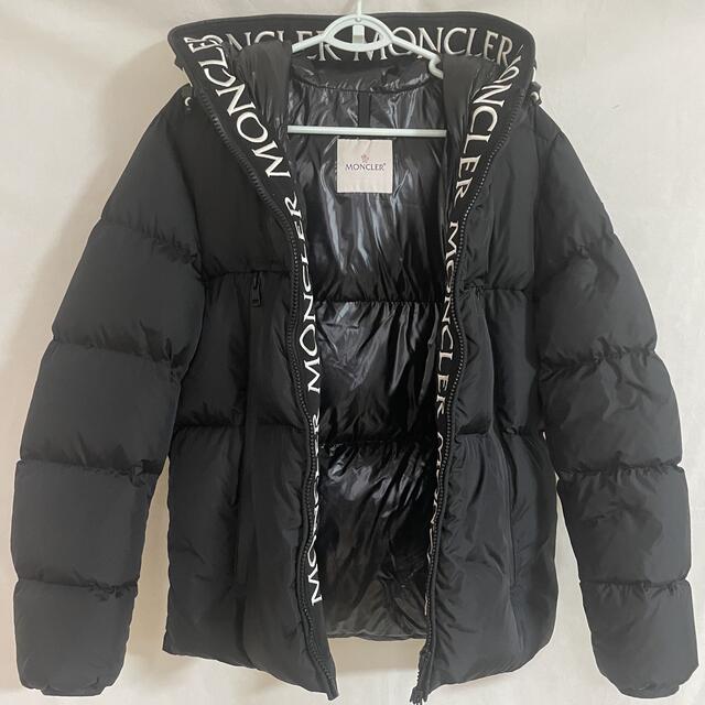 MONCLER(モンクレール)のドドスコスコス様 専用 メンズのジャケット/アウター(ダウンジャケット)の商品写真