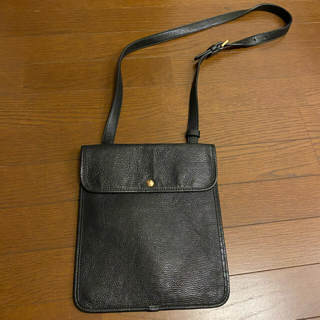 LOEWE(ロエベ)のお値下げ可能！LOEWE ブラック レザー ショルダーバッグ レディースのバッグ(ショルダーバッグ)の商品写真