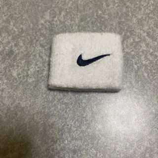 ナイキ(NIKE)のNIKEのリストバンド(バングル/リストバンド)